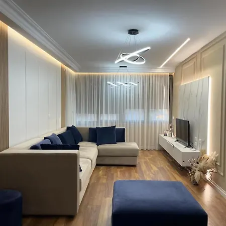 Center Διαμέρισμα Τίρανα